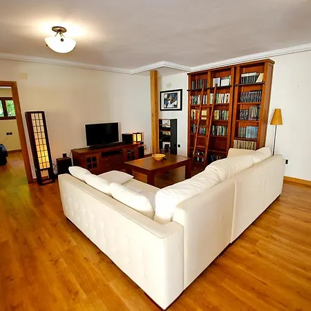 Villa Luxurious Mansion