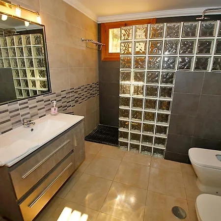 Villa Luxurious Mansion